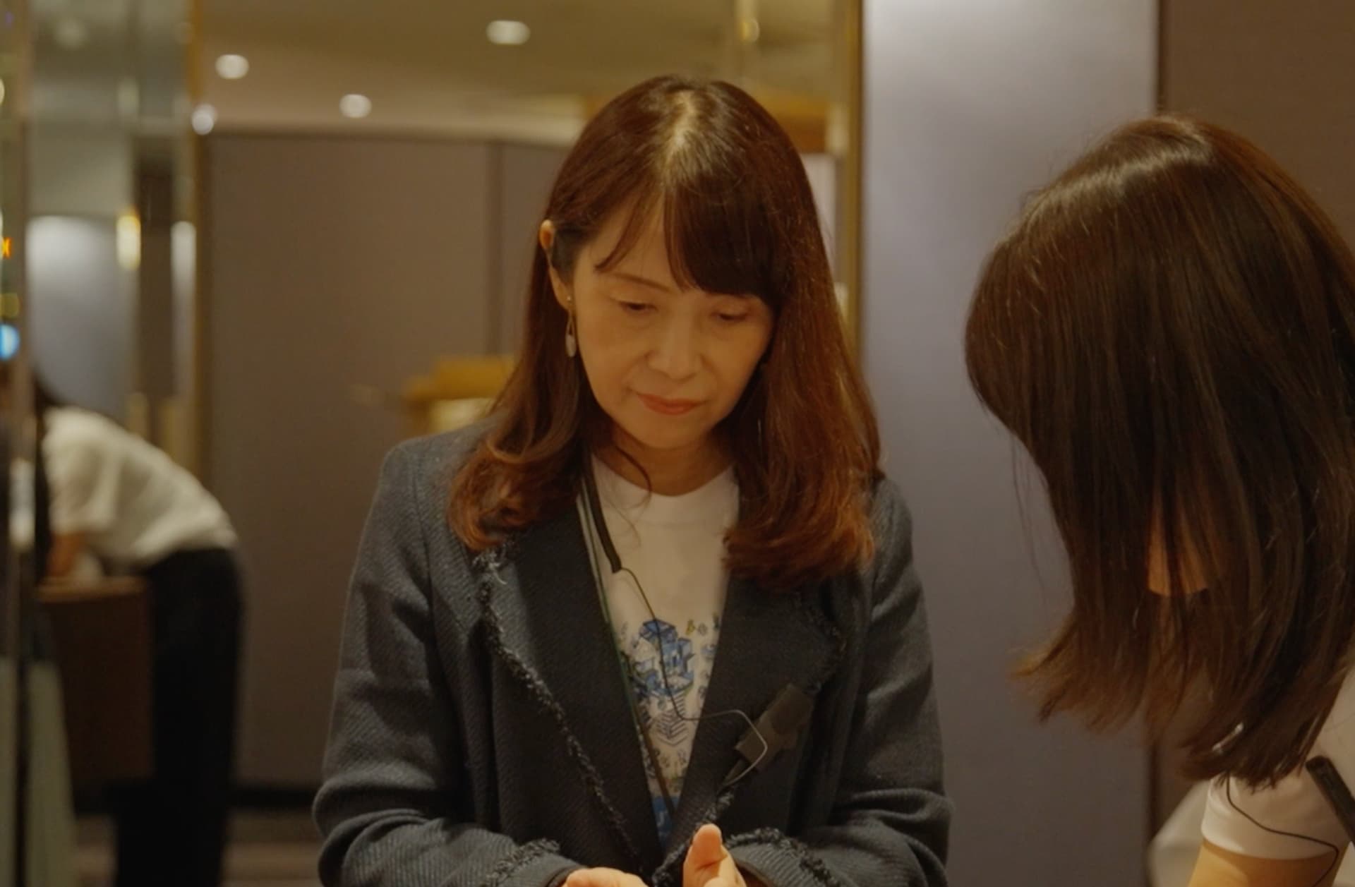 レゾサミにおけるセーフィー職員2名による作業風景