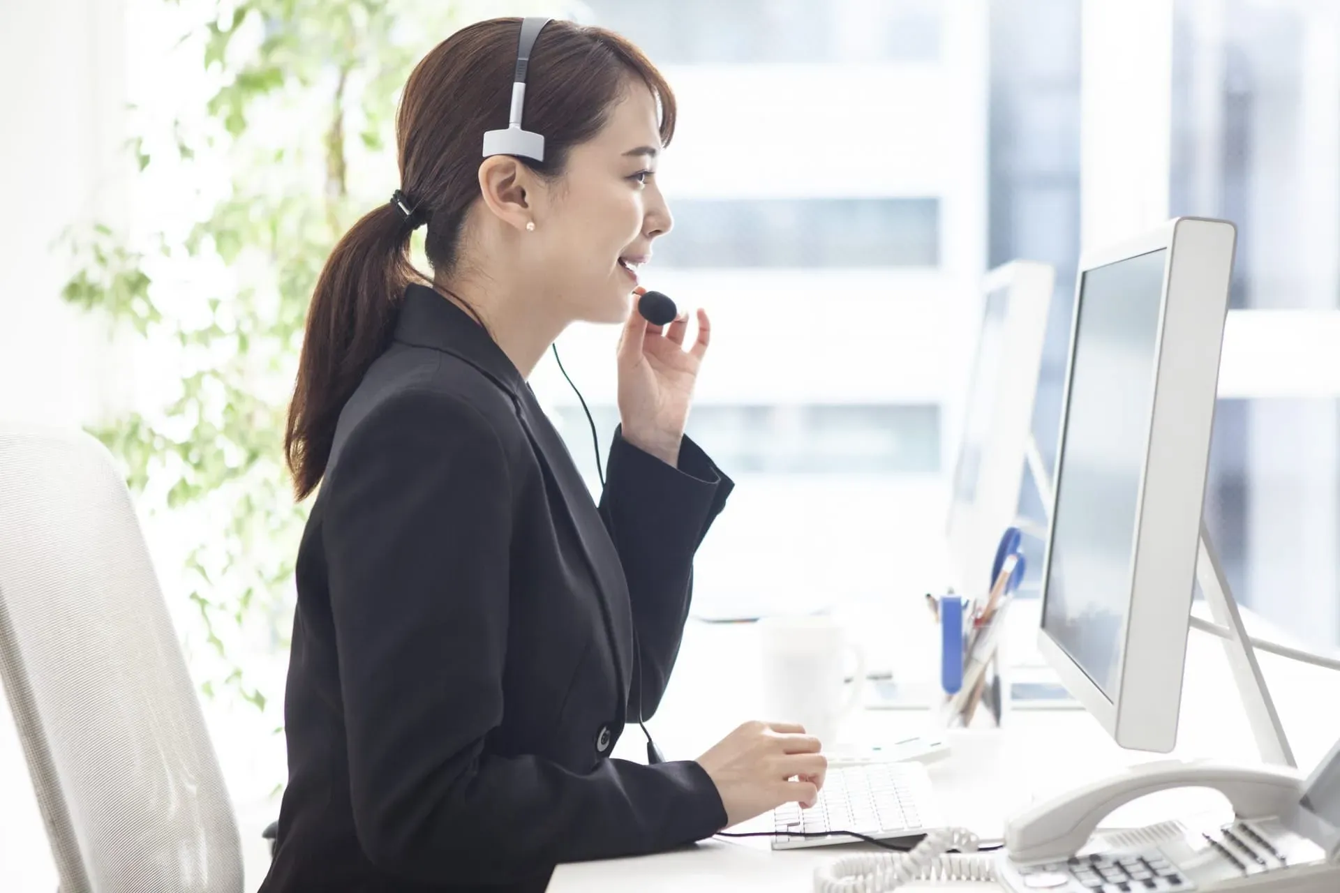 インカムとは？押さえておきたい機能や使い方などの基礎知識を幅広くご  