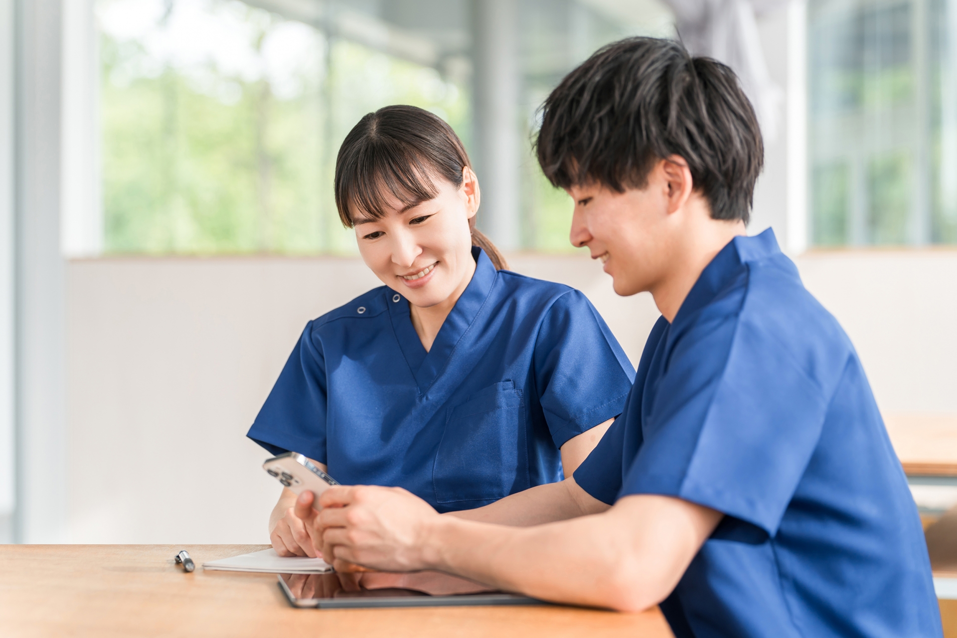 介護ICT導入の完全ガイド｜メリット・補助金・事例から現場定着のコツまで徹底解説イメージ