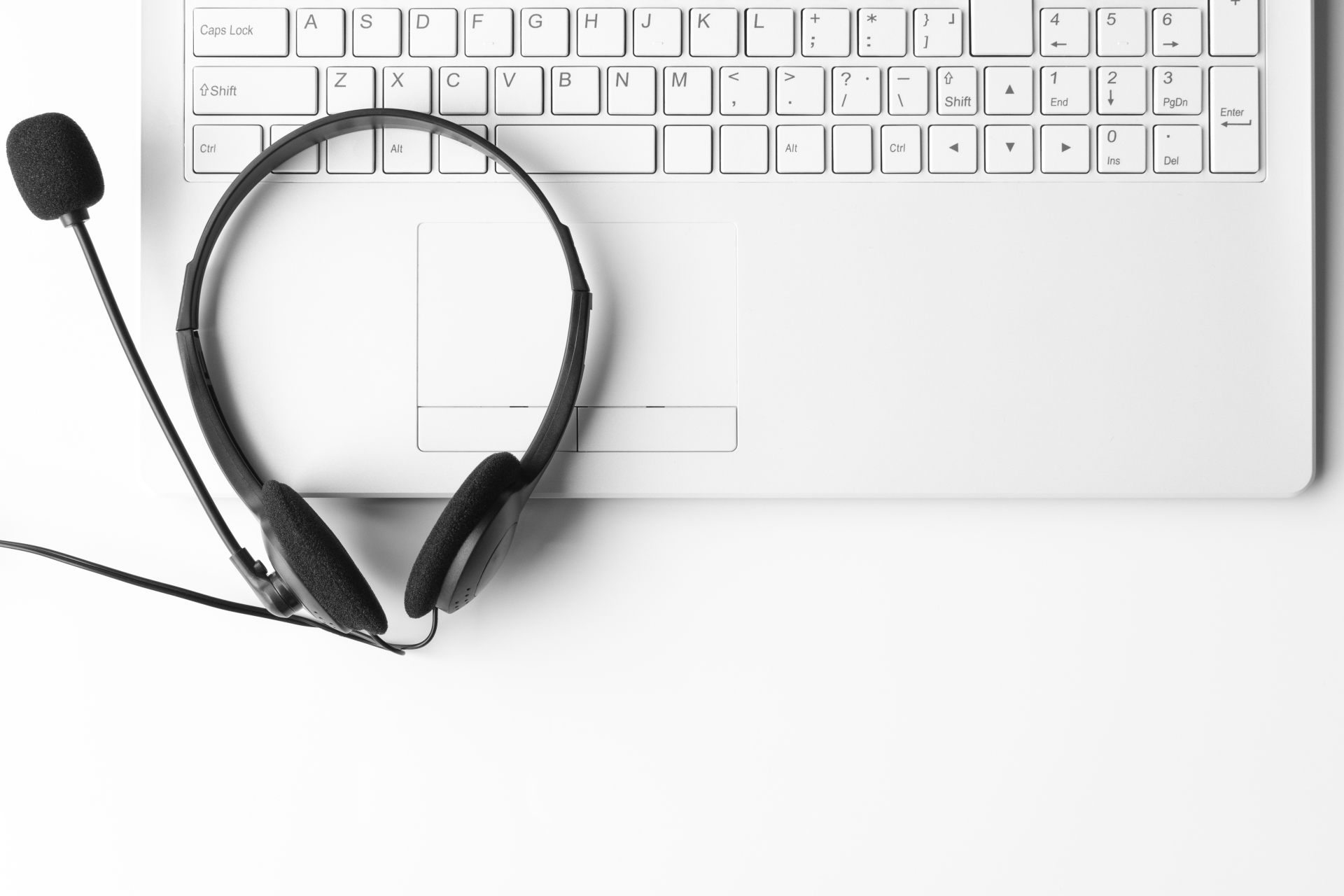 ヘッドセットタイプの従来インカムイメージ