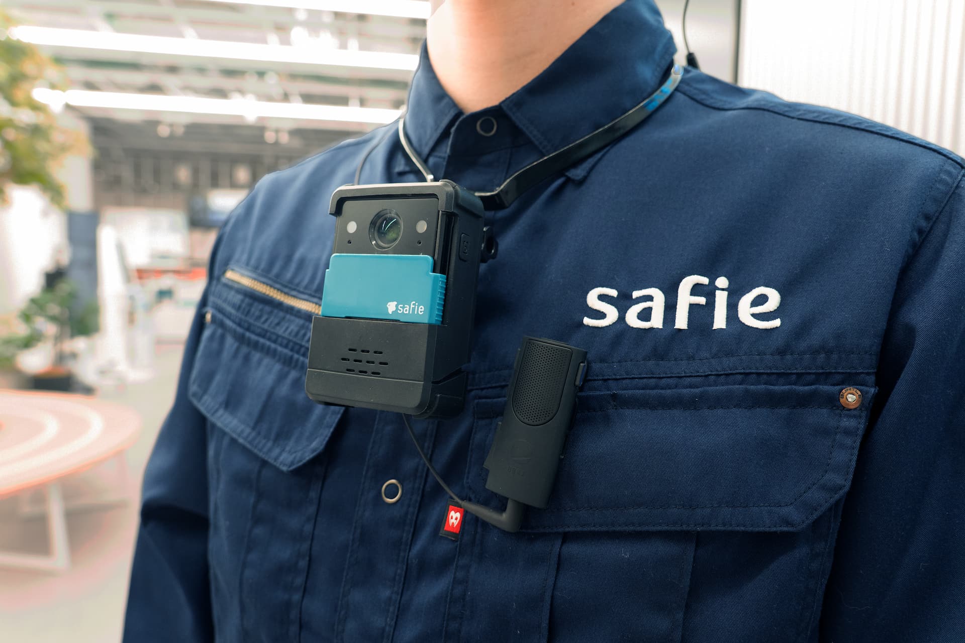 Safie Pocket2 PlusとBONX Stickのセット利用イメージ